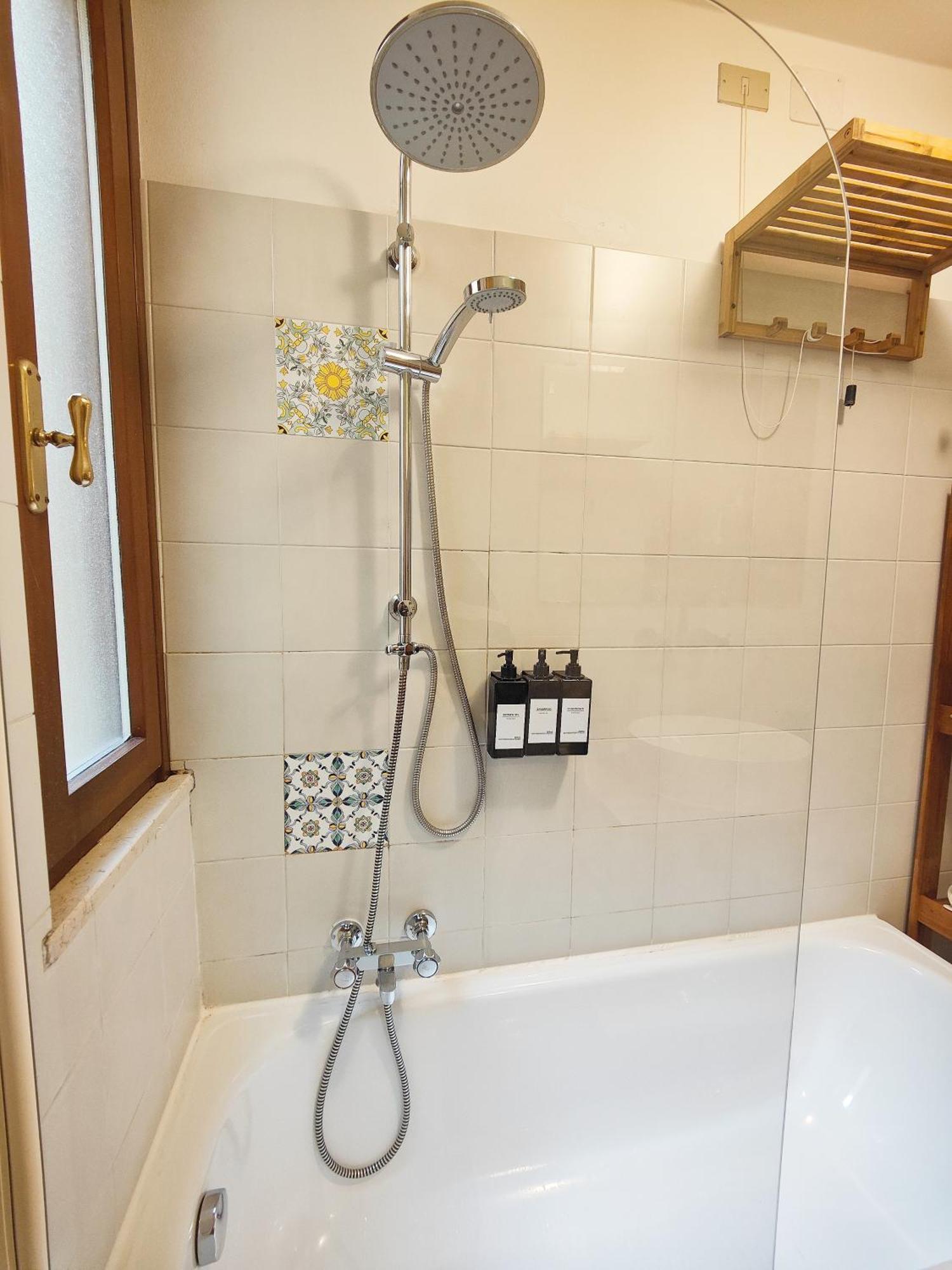 Le Case Di Sara Parking And Two Rooms In The Historic Center 우디네 외부 사진