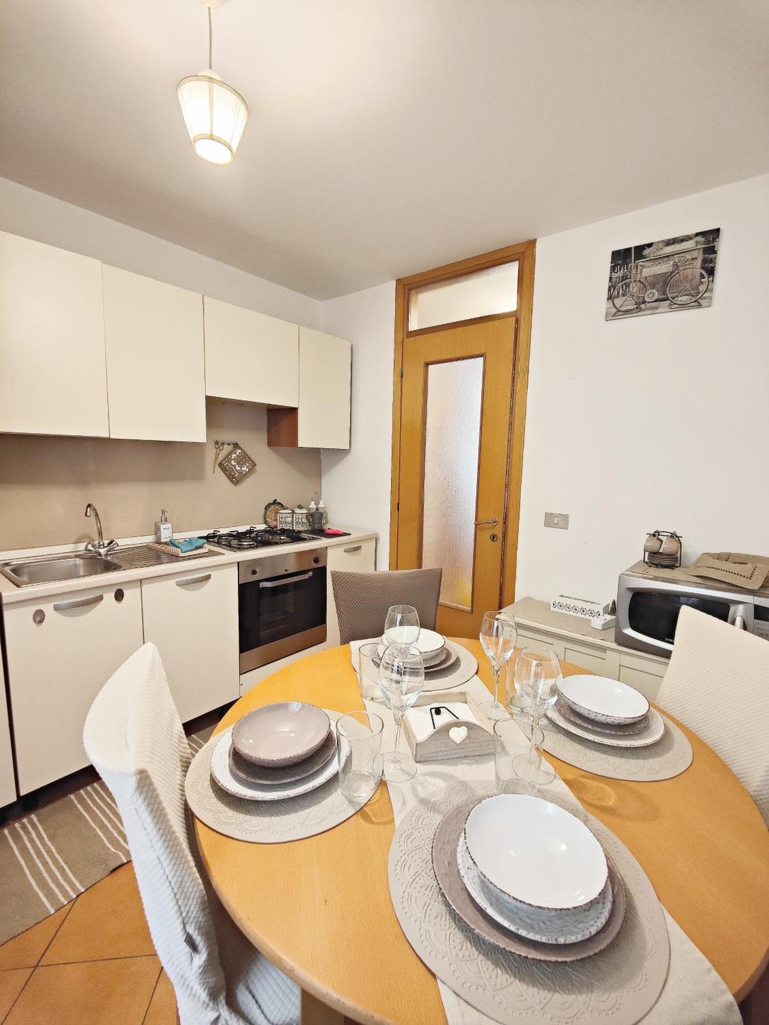 Le Case Di Sara Parking And Two Rooms In The Historic Center 우디네 외부 사진